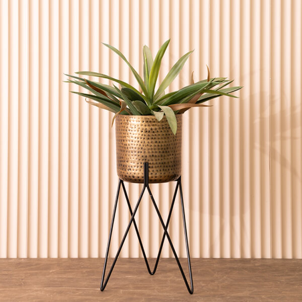 Keeth Metal Planter with Stand- 52 cm