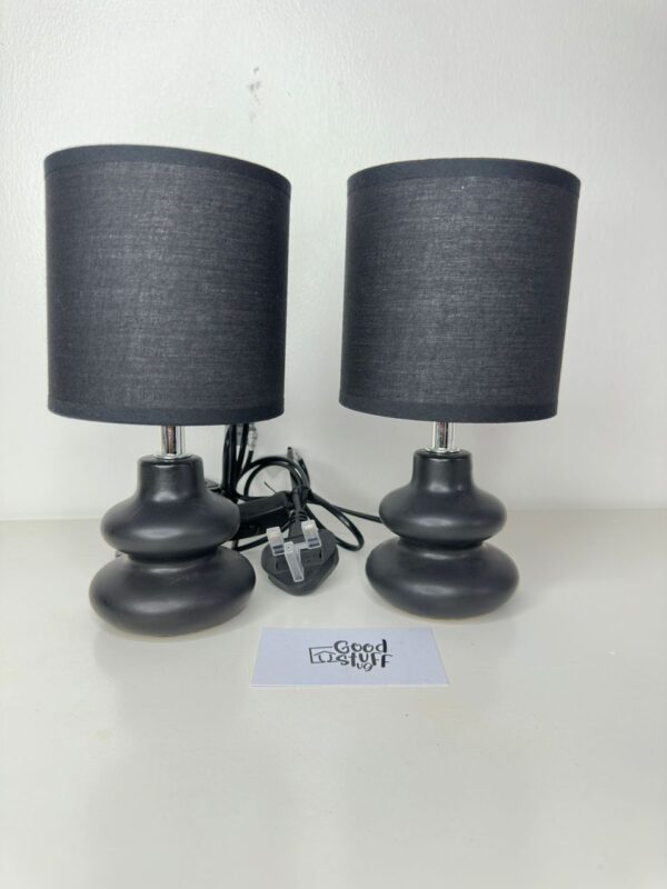 Tria set of 2 ceramic table lamp black