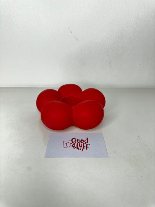 Quinn ceramic flower candle holder 14*14*5 cm