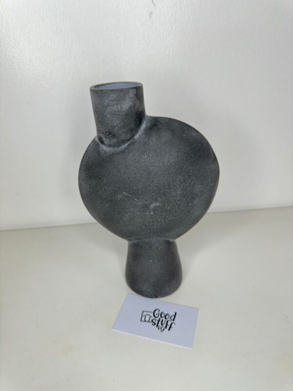 Black Vase 16.7x7.7x25cm